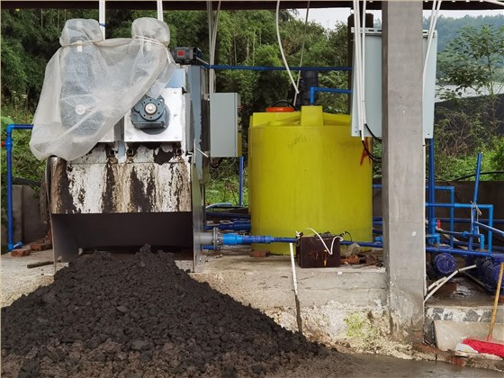 養(yǎng)豬場疊螺機(jī) 養(yǎng)豬場疊螺機(jī)