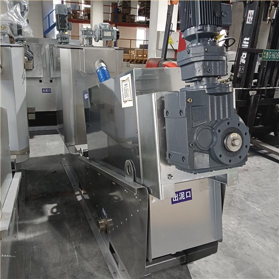 疊螺脫水機(1) 疊螺脫水機(1)