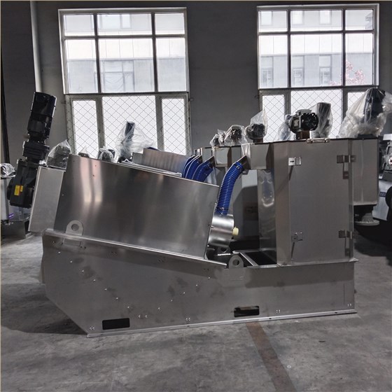 疊螺機(jī)(1) 疊螺機(jī)(1)